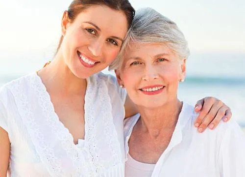 女儿为植物人父亲打造花园,为何会有网友说是愚孝?