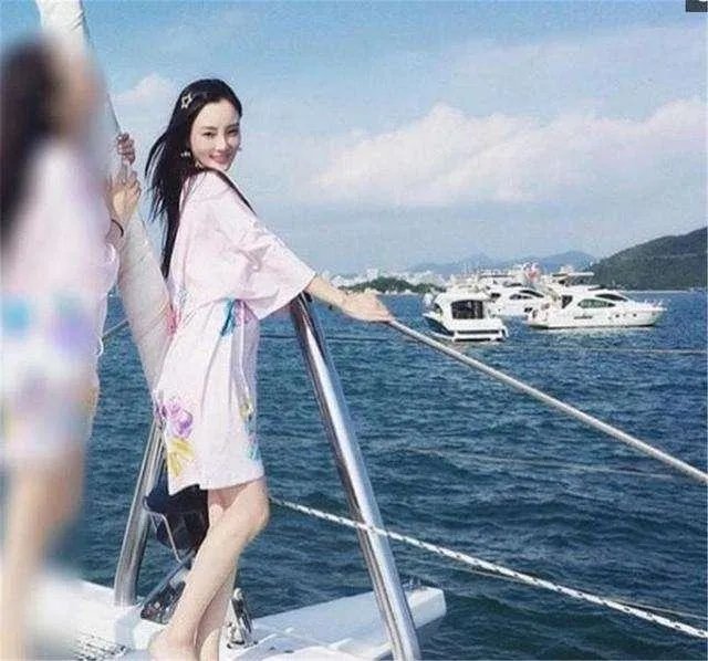 网传李小璐PGone跳同款舞,你怎么看?