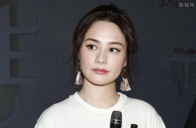 阿娇为小鲜肉庆生送祝福 阿娇跟李东阳是什么关系