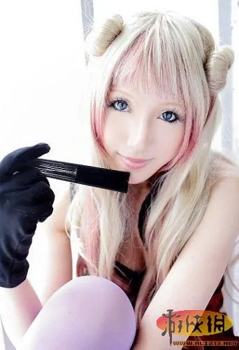 女王控的最爱 性感绝美的雪莉露cosplay