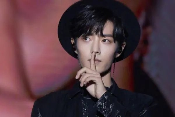 肖战发文说小面包又来害我了，他想要表达的意思是什么？