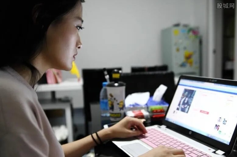 网购哪里最便宜 这几个平台是不错选择