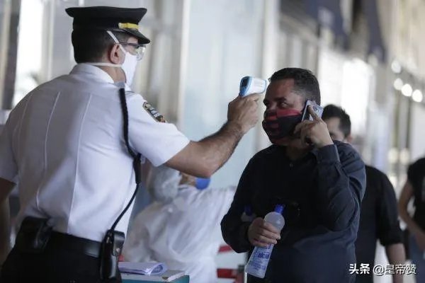 巴西总统确诊了,巴西会改变防疫政策吗?