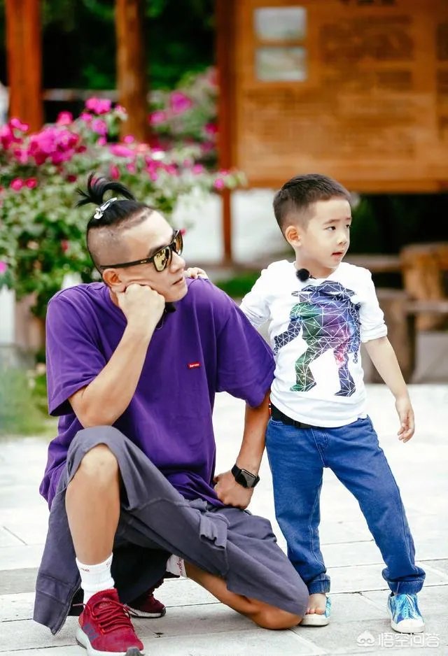 对于娱乐圈明星的孩子上真人秀有什么看法?这会影响孩子成长吗?