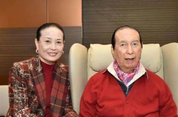 蓝琼缨年轻时太漂亮了:蓝琼缨年轻时的照片