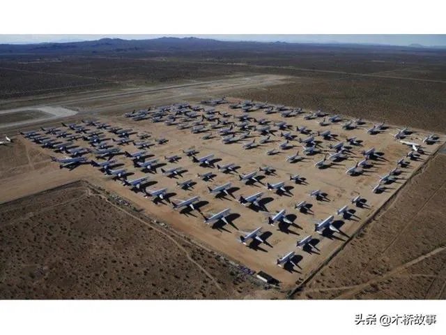 因疫情美国交通瘫痪,超400架飞机停满荒漠,堪称“飞机墓场”,如何评价?