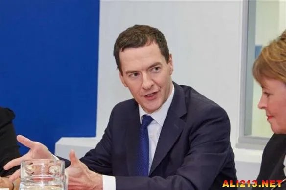 上大学就选它们!外媒评选2015年十大最热门工作榜