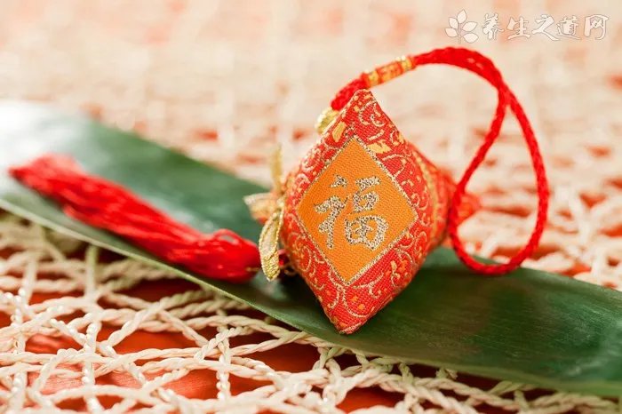 舞龙舞狮的由来.