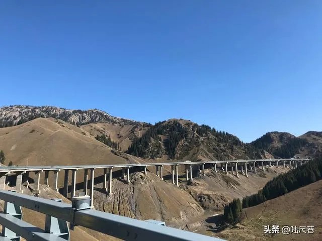 沙漠罕见8月降雪