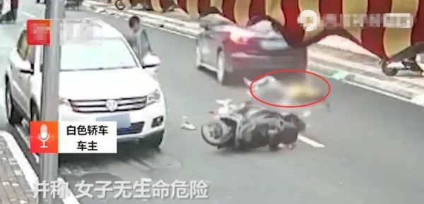 广东潮州一女子骑电动车被车门撞倒又遭碾压，到底责任在谁？